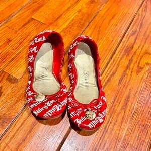 JUICY COUTURE BALLET FLATS-RED
w/White Stitching